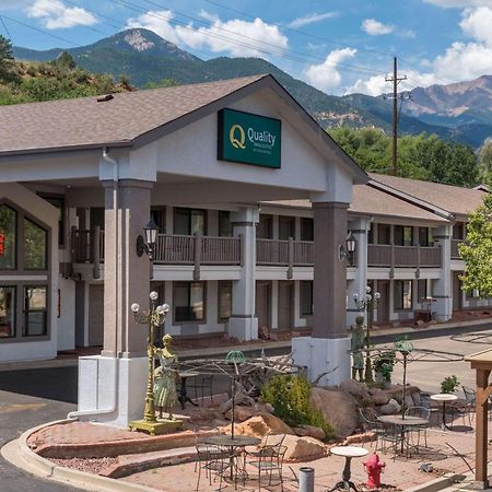 Quality Inn & Suites Manitou Springs At Pikes Peak Buitenkant foto