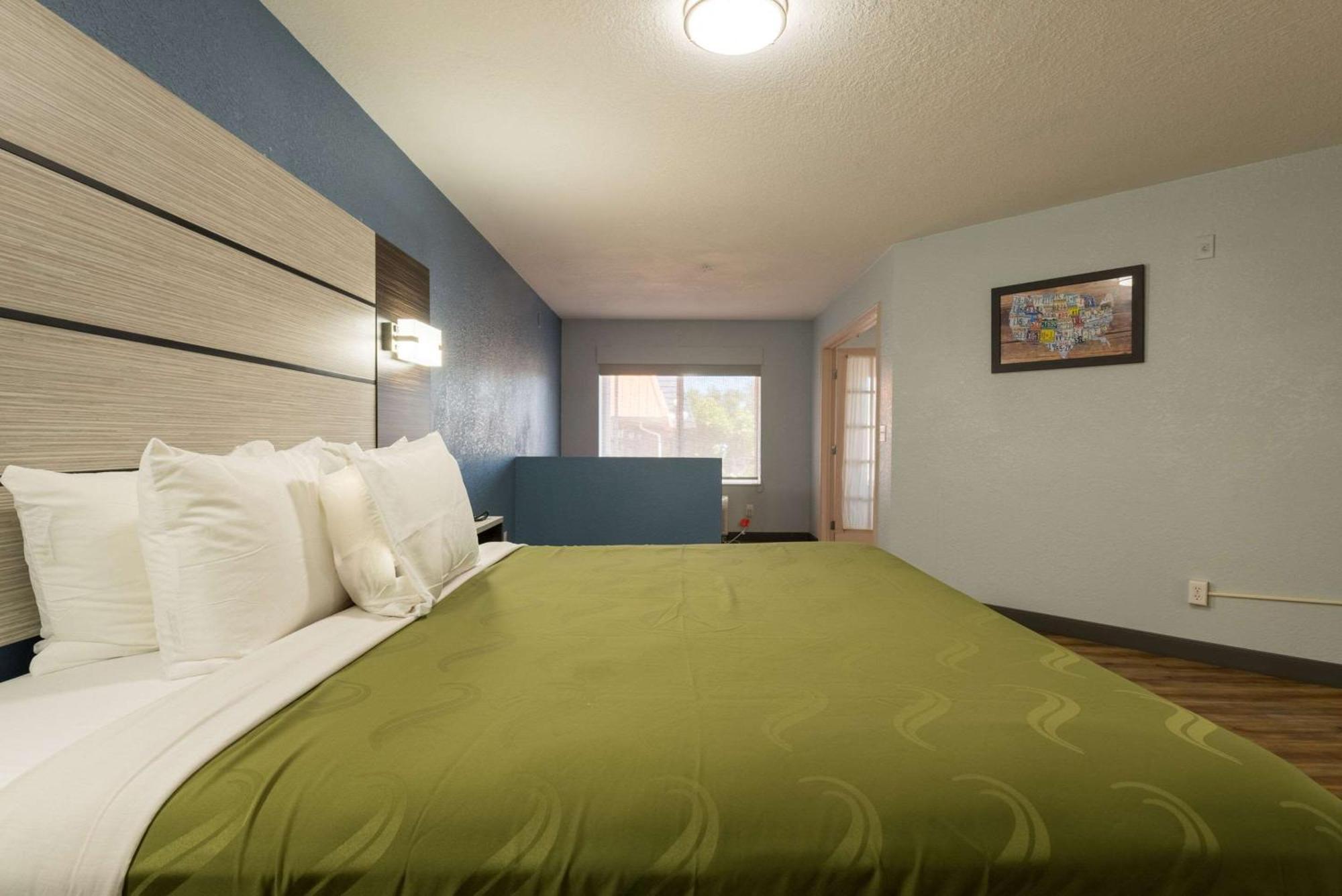 Quality Inn & Suites Manitou Springs At Pikes Peak Buitenkant foto