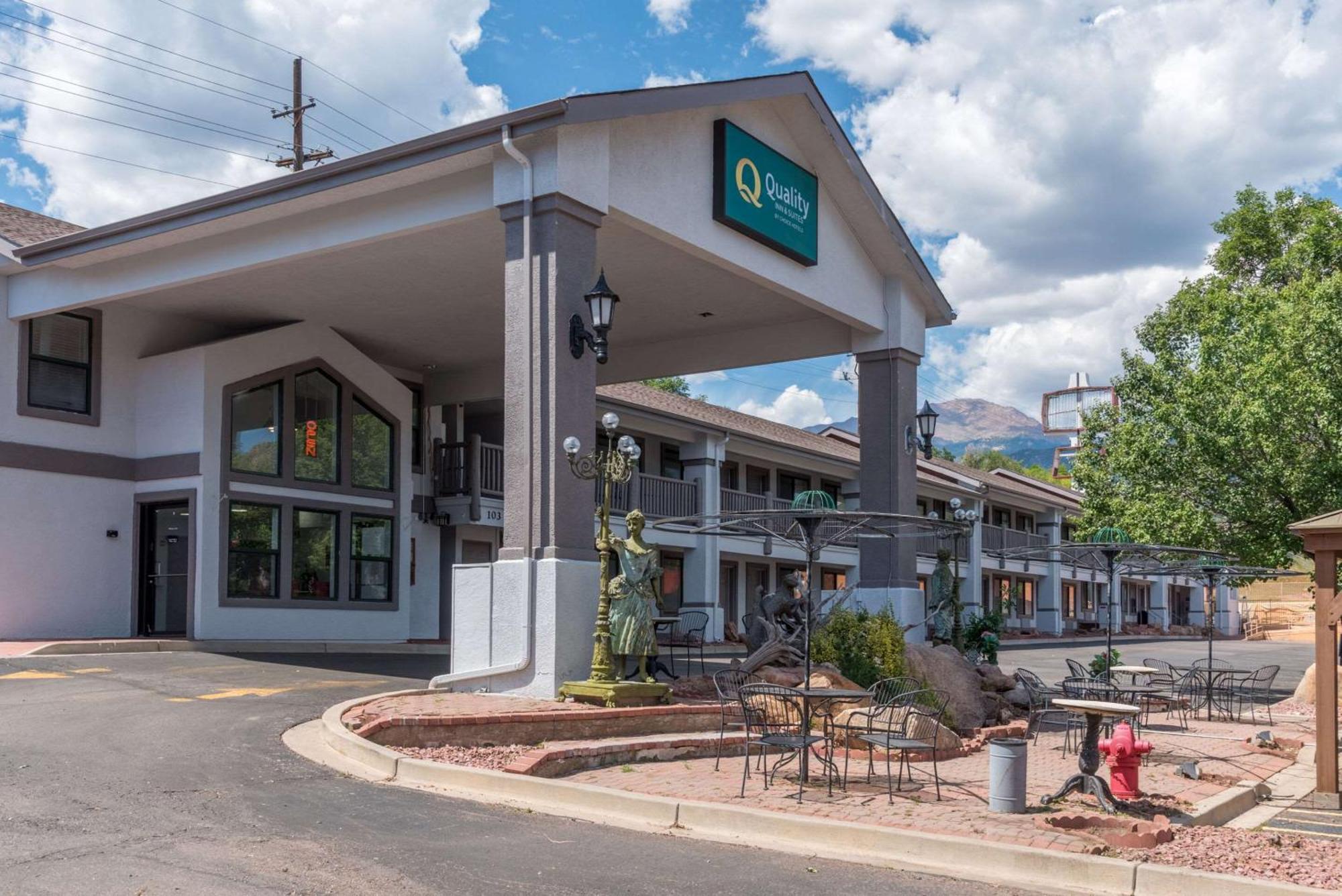 Quality Inn & Suites Manitou Springs At Pikes Peak Buitenkant foto